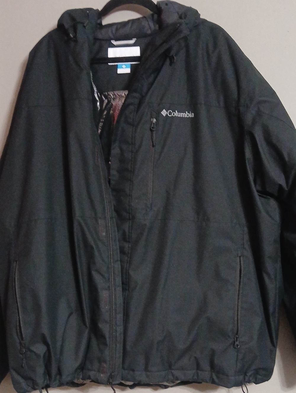 Columbia Men's Black Hooded Winter Jacket